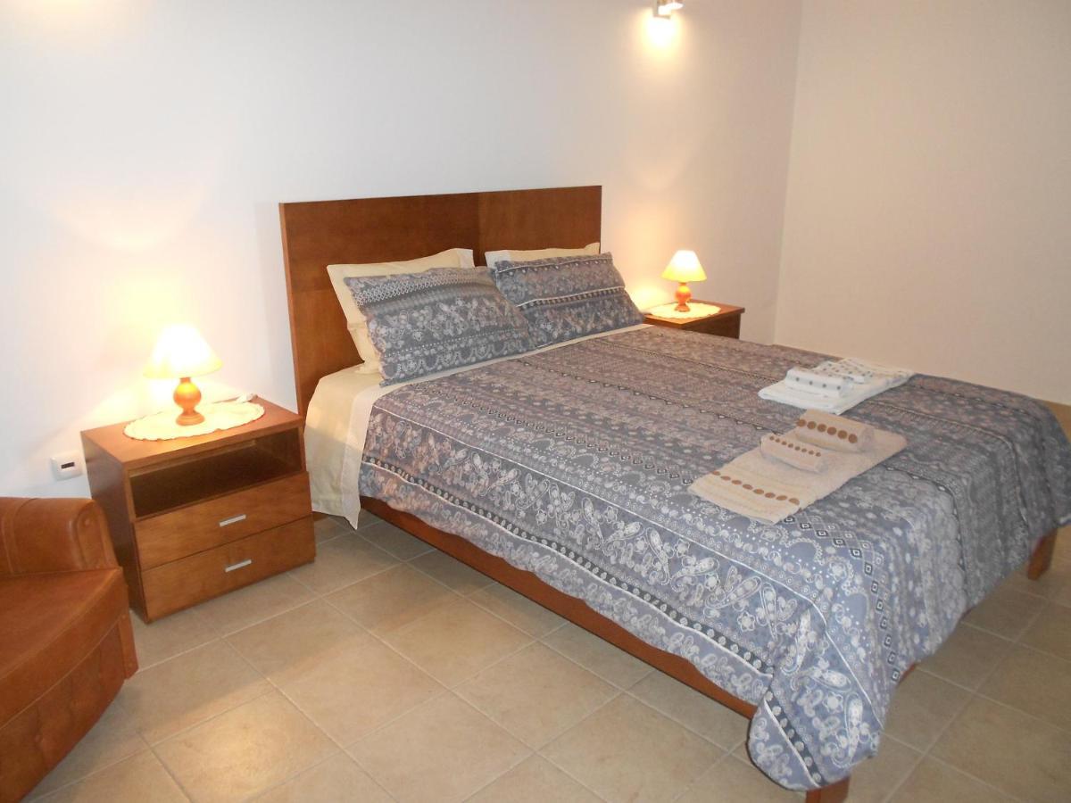 Moradias Ode Villa ออดไซเชอ ภายนอก รูปภาพ