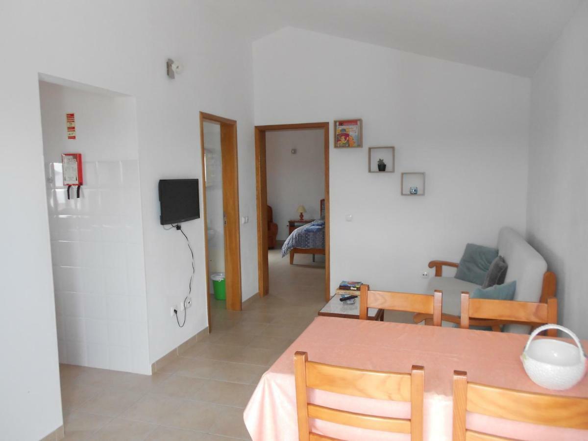 Moradias Ode Villa ออดไซเชอ ภายนอก รูปภาพ